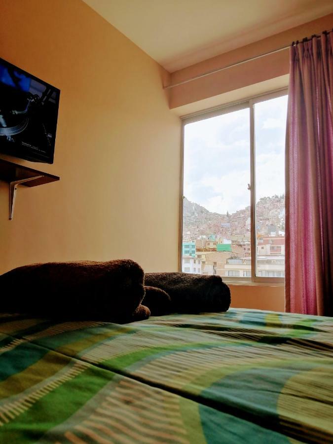 Lhamourai Living